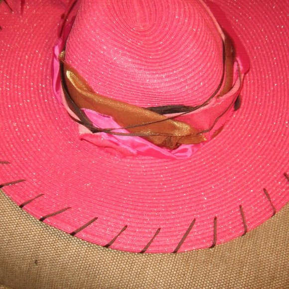 ❤️WHITTALL & SHON KENTUCKY DERBY Feathers Sequins Beaded  Raffia Hat
